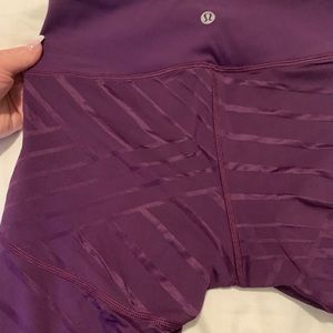 Size 4 cropped lululemon leggings